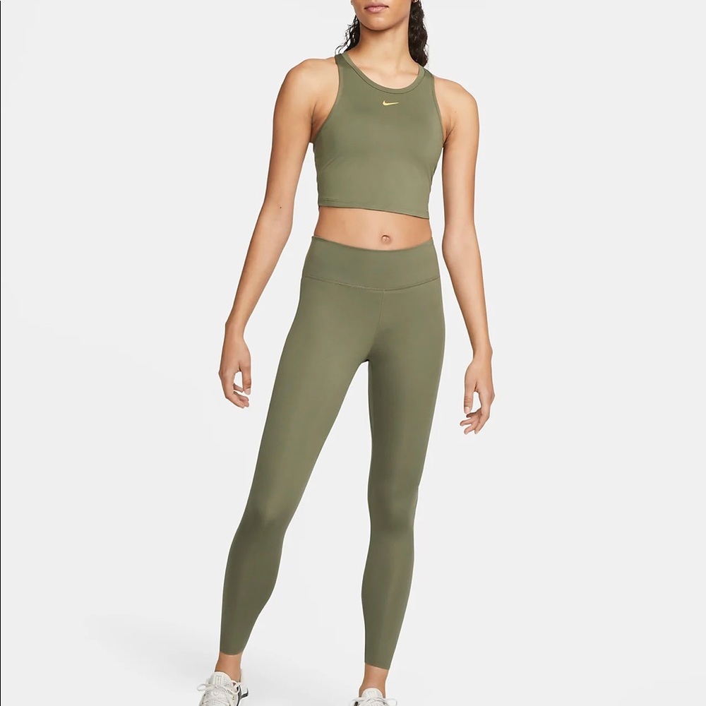 Nike Dri-FIT One Luxe Olive/Metallic Gold Set XS